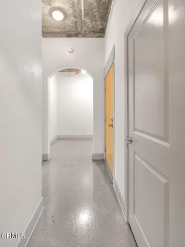 Foyer (2 of 2)