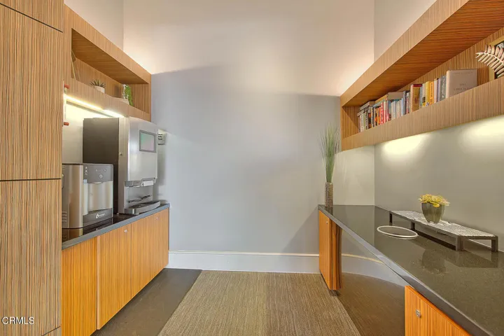 Lobby (9 of 10)