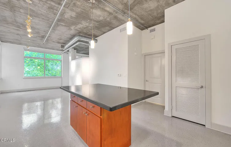 Kitchen (8 of 12)
