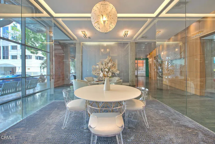 Lobby (4 of 10)
