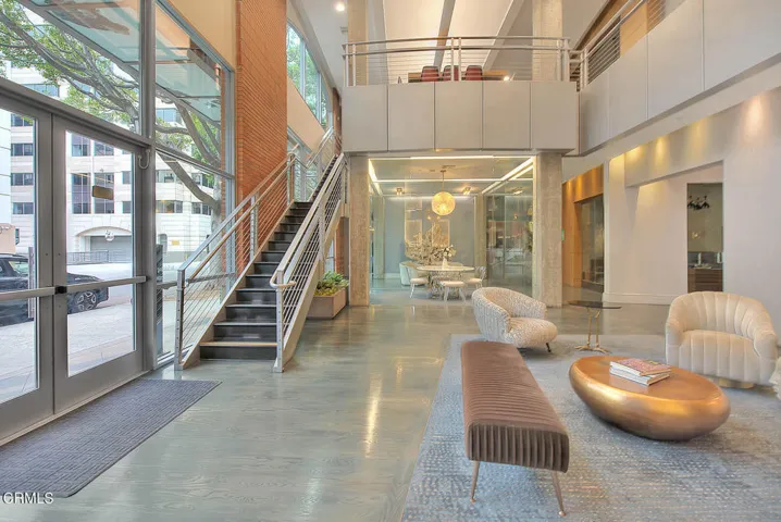 Lobby (3 of 10)