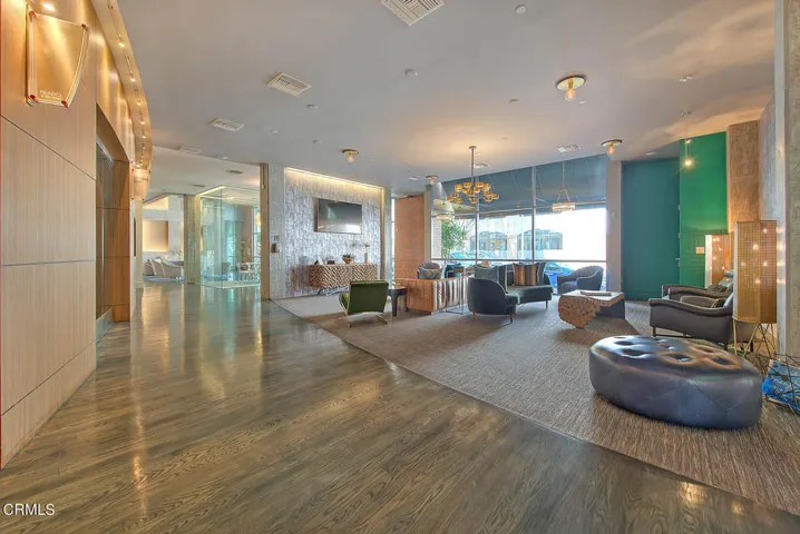 Lobby (10 of 10)
