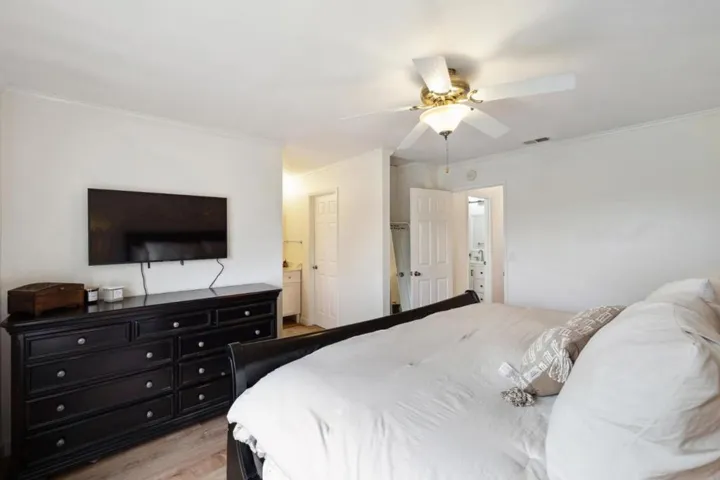 1380 Rosita Road, Pacifica, California 94044