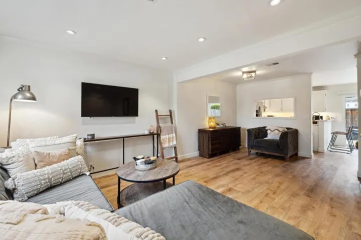 1380 Rosita Road, Pacifica, California 94044