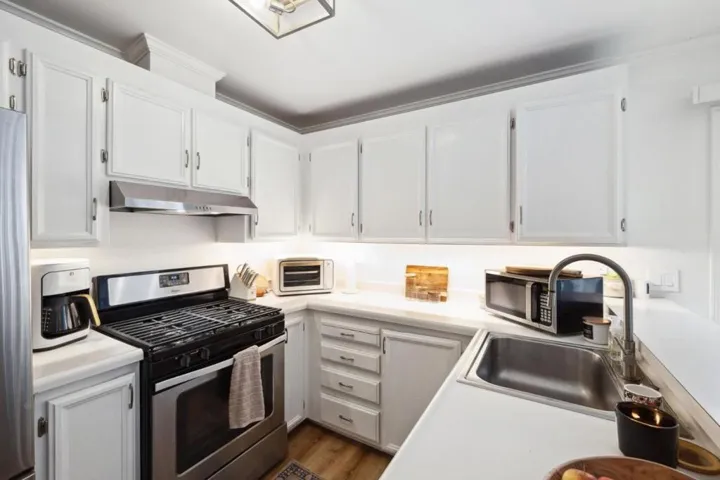 1380 Rosita Road, Pacifica, California 94044