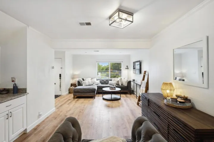 1380 Rosita Road, Pacifica, California 94044