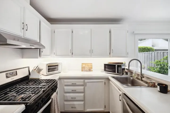 1380 Rosita Road, Pacifica, California 94044