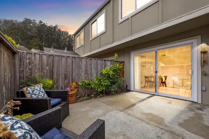 1380 Rosita Road, Pacifica, California 94044