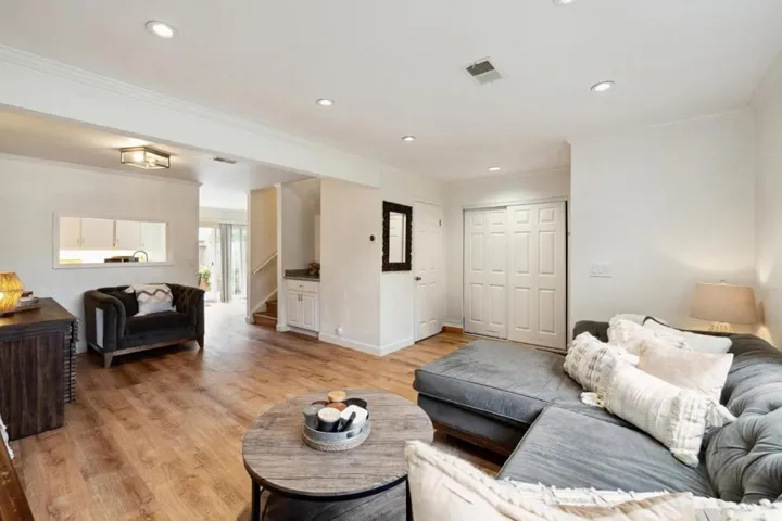 1380 Rosita Road, Pacifica, California 94044