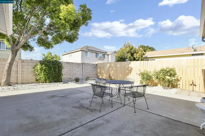 1812 Paris Lane 68, Antioch, California 94509