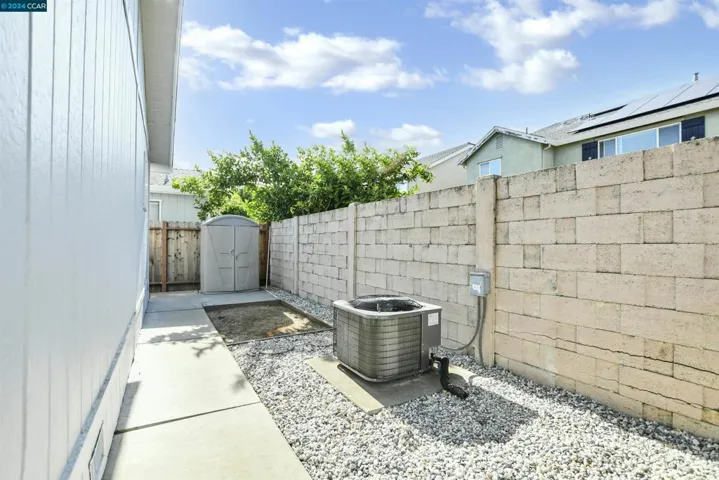 1812 Paris Lane 68, Antioch, California 94509
