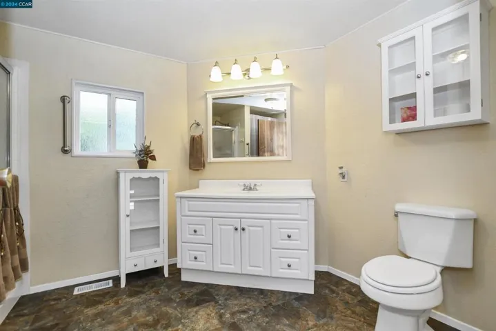 1812 Paris Lane 68, Antioch, California 94509