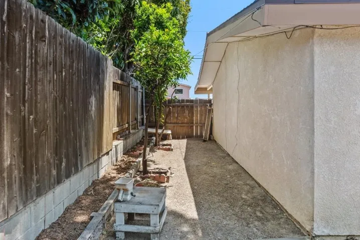 2432 Melbourne Dr, San Diego, California 92123