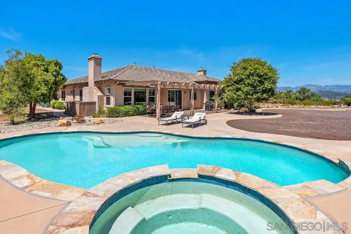 27107 Silver Berry Way, Valley Center, California 92082
