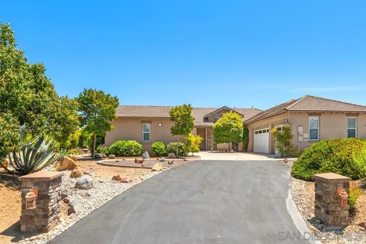 27107 Silver Berry Way, Valley Center, California 92082