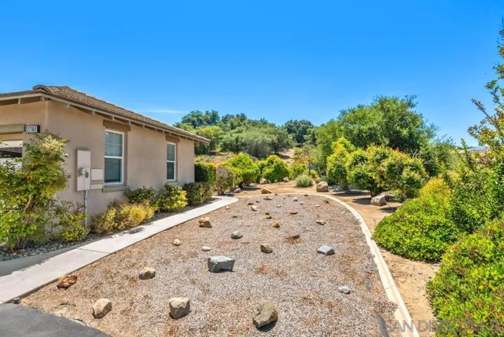 27107 Silver Berry Way, Valley Center, California 92082
