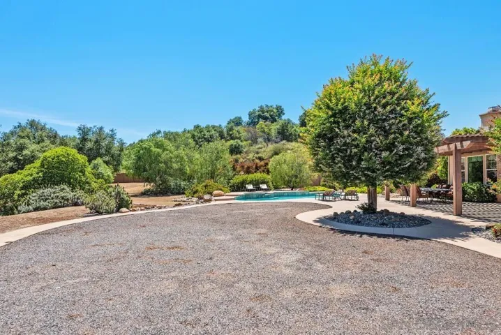 27107 Silver Berry Way, Valley Center, California 92082
