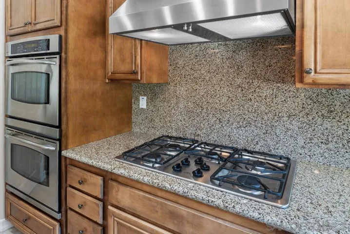 27107 Silver Berry Way, Valley Center, California 92082