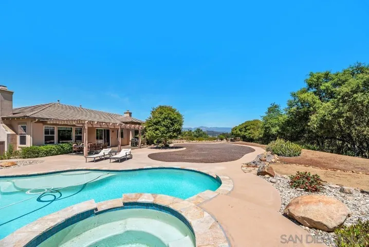 27107 Silver Berry Way, Valley Center, California 92082