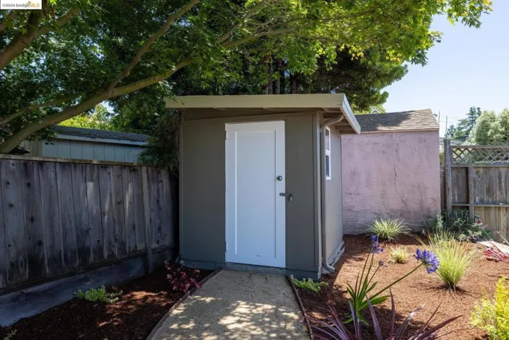 1115 Key Route Blvd, Albany, California 94706