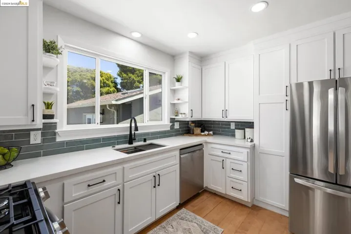1115 Key Route Blvd, Albany, California 94706