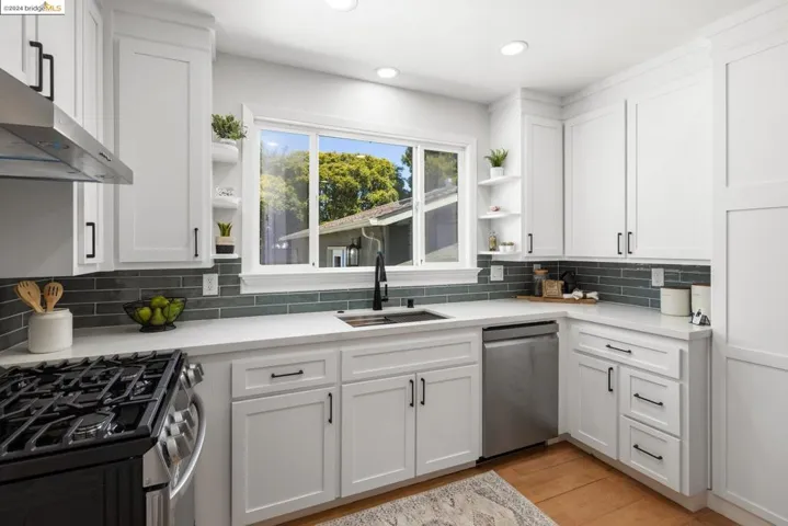 1115 Key Route Blvd, Albany, California 94706