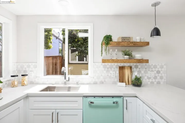 1115 Key Route Blvd, Albany, California 94706