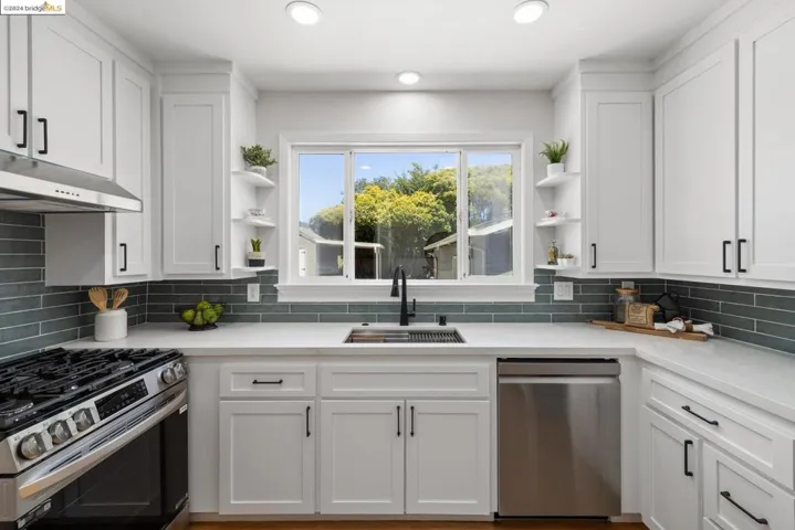1115 Key Route Blvd, Albany, California 94706
