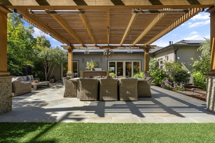 330 Fairbanks Avenue, Campbell, California 95008