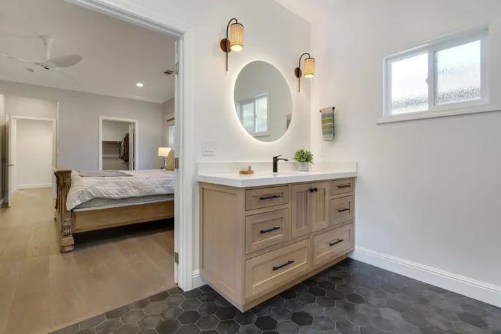 330 Fairbanks Avenue, Campbell, California 95008