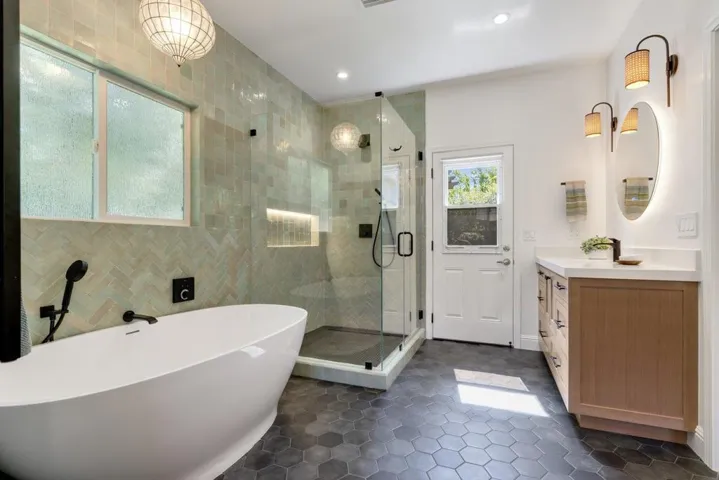 330 Fairbanks Avenue, Campbell, California 95008