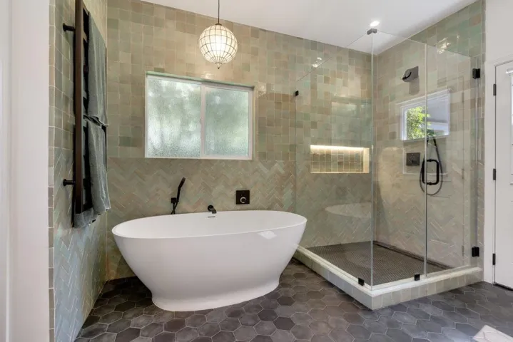 330 Fairbanks Avenue, Campbell, California 95008