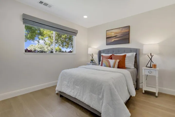 330 Fairbanks Avenue, Campbell, California 95008