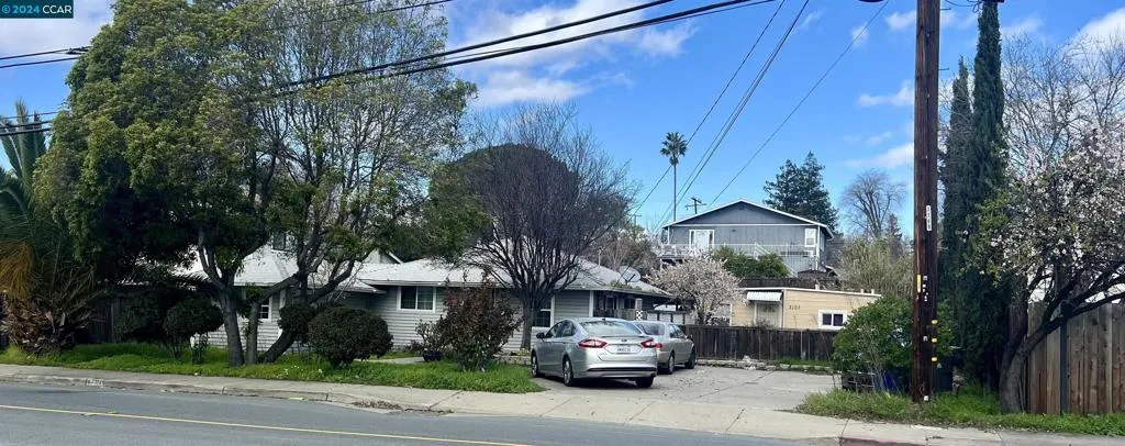 2101 Solano Way, Concord, California 94520