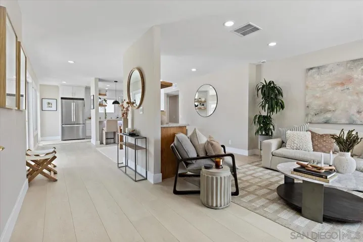 3663 Oleander Dr, San Diego, California 92106