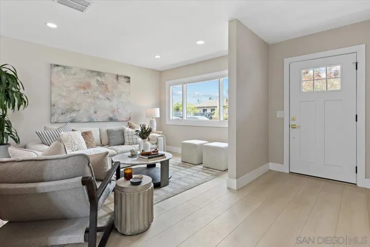 3663 Oleander Dr, San Diego, California 92106