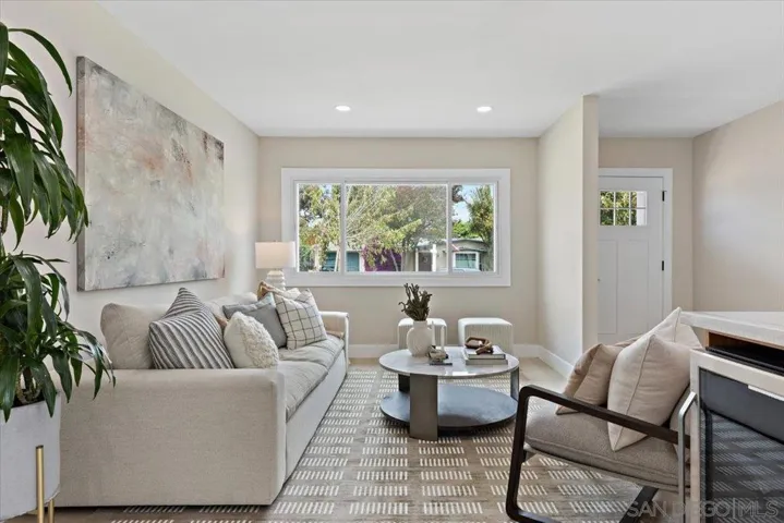 3663 Oleander Dr, San Diego, California 92106