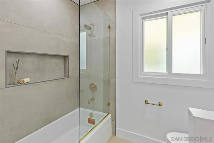 3663 Oleander Dr, San Diego, California 92106