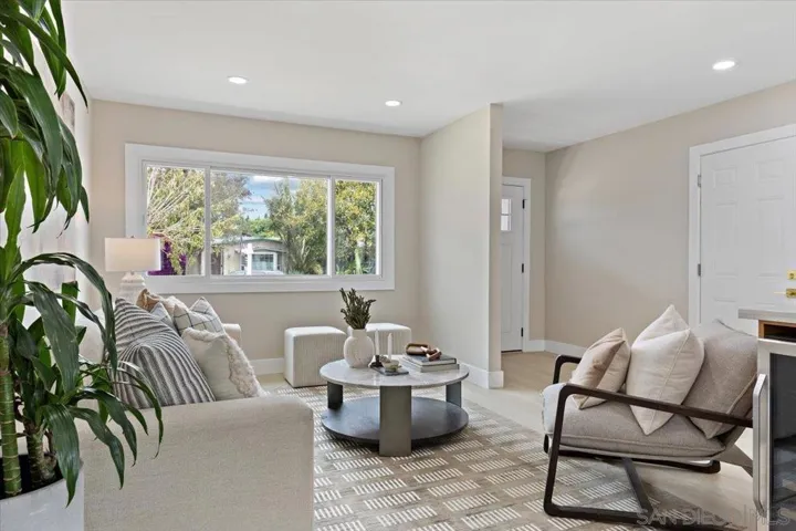 3663 Oleander Dr, San Diego, California 92106