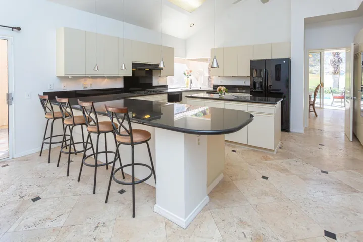 55051Riviera_MLS-17
