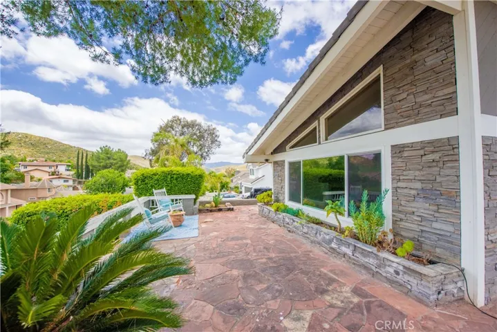30393 Early Round Drive, Canyon Lake, California 92587