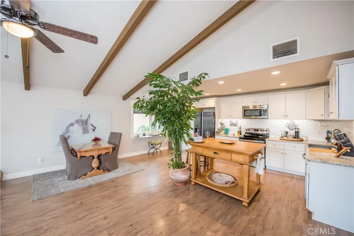 30393 Early Round Drive, Canyon Lake, California 92587