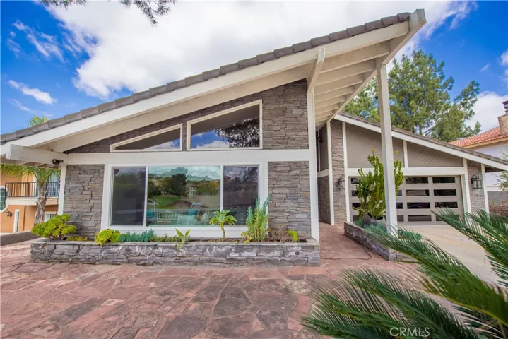 30393 Early Round Drive, Canyon Lake, California 92587