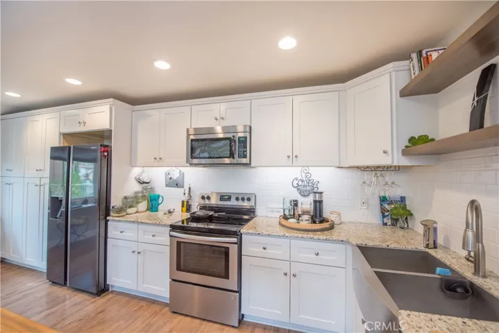 30393 Early Round Drive, Canyon Lake, California 92587