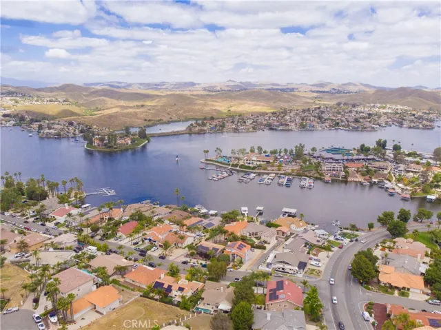 30393 Early Round Drive, Canyon Lake, California 92587