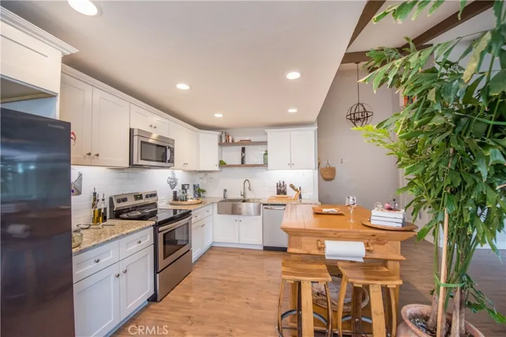 30393 Early Round Drive, Canyon Lake, California 92587