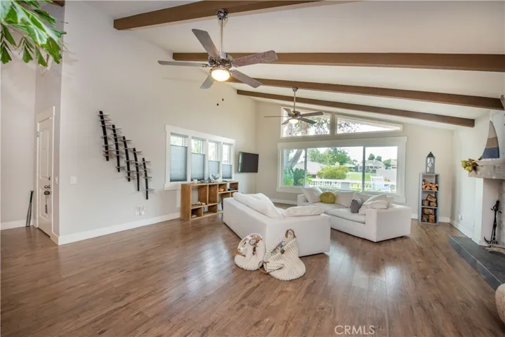 30393 Early Round Drive, Canyon Lake, California 92587