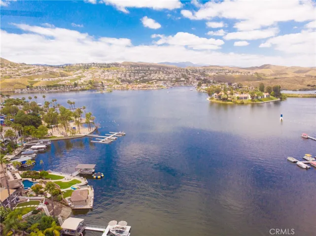 30393 Early Round Drive, Canyon Lake, California 92587