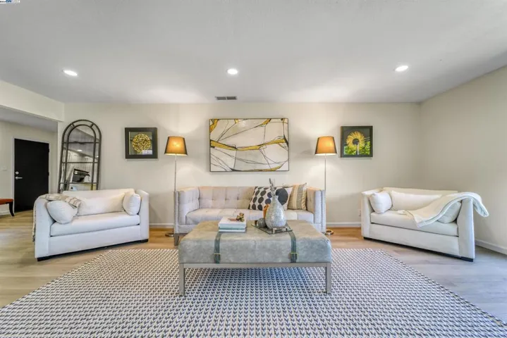 975 E Homestead Rd, Sunnyvale, California 94087