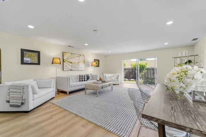 975 E Homestead Rd, Sunnyvale, California 94087